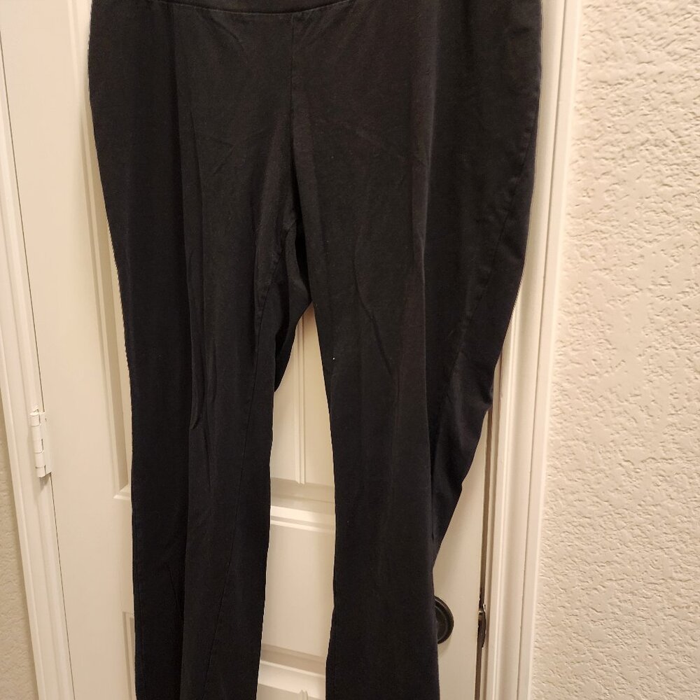 Avenue Black Leggings 18